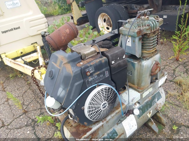 46040237 :رقم المزاد ، A801340 vin ، 2000 Curtis Portable Compresso Other مزاد بيع