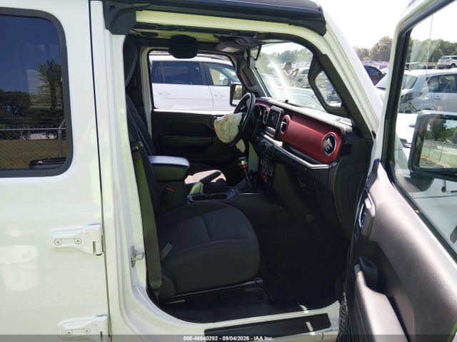 46040292 :رقم المزاد ، 1C4HJXFG2JW246740 vin ، 2018 Jeep Wrangler Unlimited Rubicon 4x4 مزاد بيع