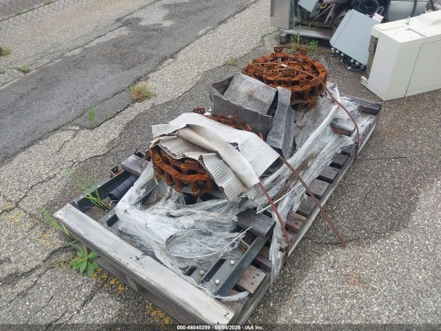 46040299 :رقم المزاد ،  vin ، 2000 Assorted Parts Other مزاد بيع