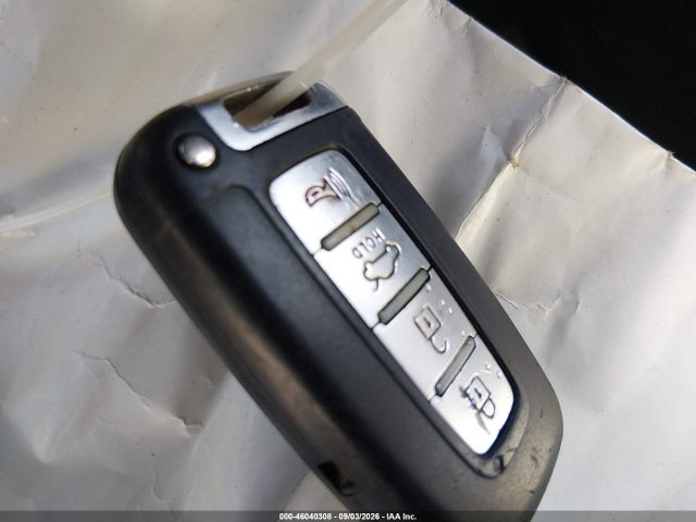 Продажа на аукционе авто 2013 Hyundai Veloster Base W/gray, vin: KMHTC6AD2DU107585, номер лота: 46040308