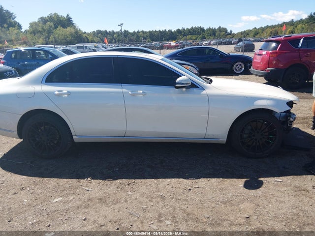 2017 Mercedes-benz E 300 მანქანა იყიდება აუქციონზე, vin: WDDZF4JB6HA158951, აუქციონის ნომერი: 46040414