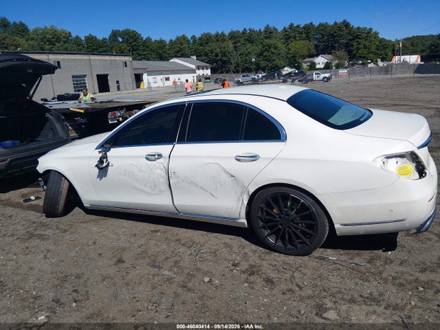 2017 Mercedes-benz E 300 მანქანა იყიდება აუქციონზე, vin: WDDZF4JB6HA158951, აუქციონის ნომერი: 46040414