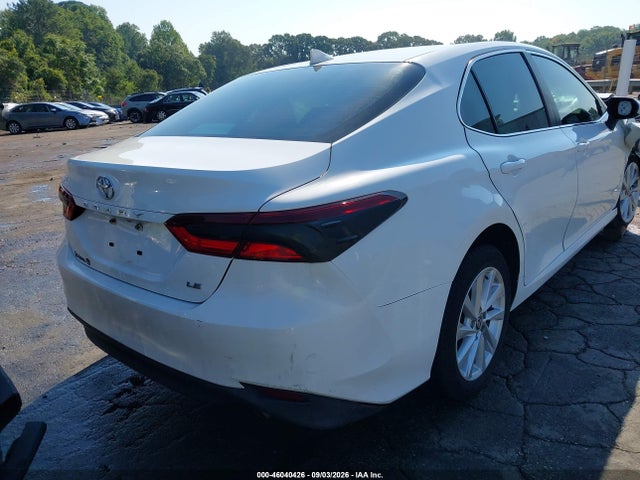 2022 Toyota Camry Le მანქანა იყიდება აუქციონზე, vin: 4T1C11AK3NU693061, აუქციონის ნომერი: 46040426