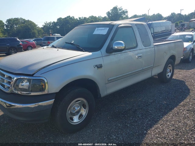 46040457 :رقم المزاد ، 1FTRX17W6YNA56218 vin ، 2000 Ford F-150 Lariat/work Series/xl/xlt مزاد بيع