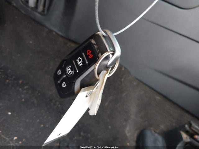 46040529 :رقم المزاد ، 1FM5K7F80HGA98807 vin ، 2017 Ford Explorer Limited مزاد بيع