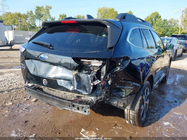 46040596 :رقم المزاد ، 4S4BTANC7N3252418 vin ، 2022 Subaru Outback Limited مزاد بيع