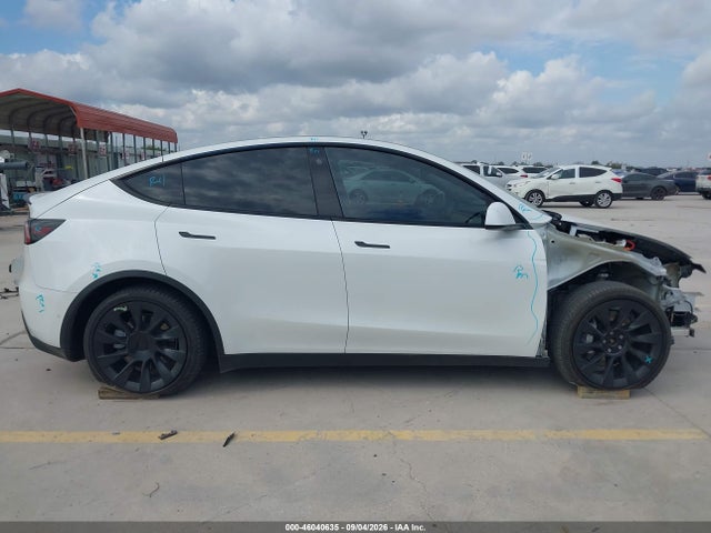 Продаж на аукціоні авто 2021 Tesla Model Y Long Range Dual Motor All-wheel Drive, vin: 5YJYGDEE8MF182189, номер лоту: 46040635