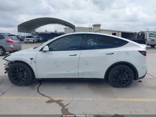 Продаж на аукціоні авто 2021 Tesla Model Y Long Range Dual Motor All-wheel Drive, vin: 5YJYGDEE8MF182189, номер лоту: 46040635