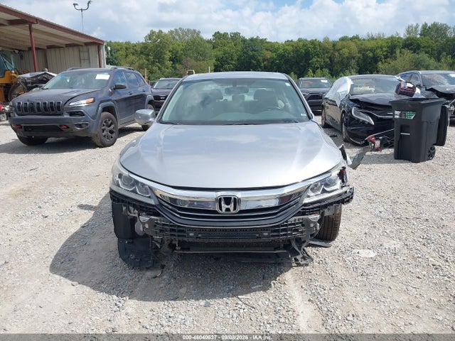 Продажа на аукционе авто 2017 Honda Accord Ex-l, vin: 1HGCR2F82HA251637, номер лота: 46040637