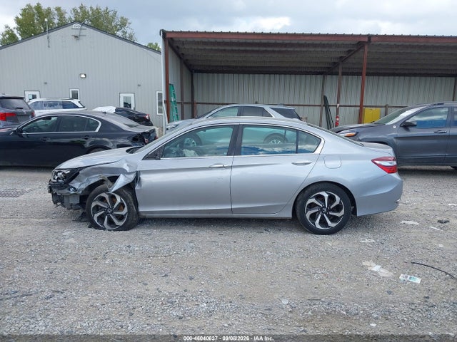 Продажа на аукционе авто 2017 Honda Accord Ex-l, vin: 1HGCR2F82HA251637, номер лота: 46040637
