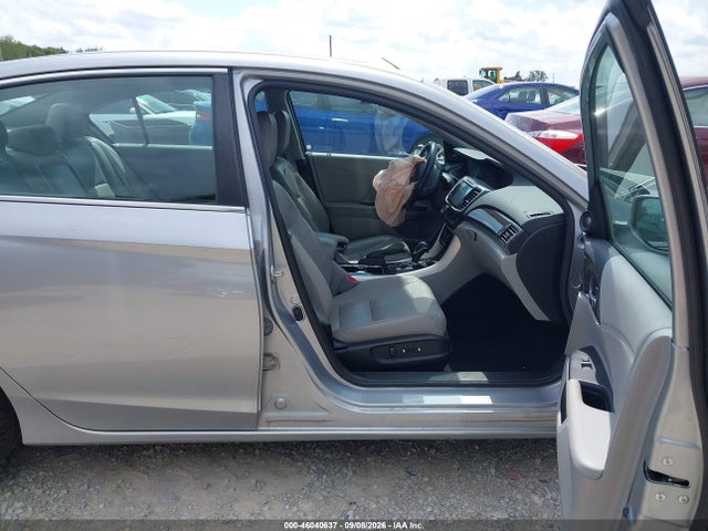 Продажа на аукционе авто 2017 Honda Accord Ex-l, vin: 1HGCR2F82HA251637, номер лота: 46040637