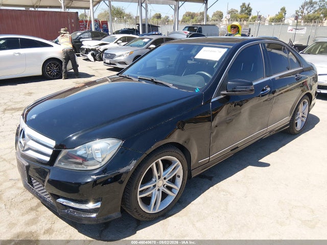 Aukcja sprzedaży 2013 Mercedes-benz C 250 Sport, vin: WDDGF4HBXDR291768, numer aukcji: 46040670