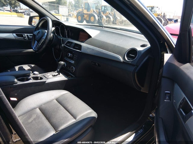 Aukcja sprzedaży 2013 Mercedes-benz C 250 Sport, vin: WDDGF4HBXDR291768, numer aukcji: 46040670