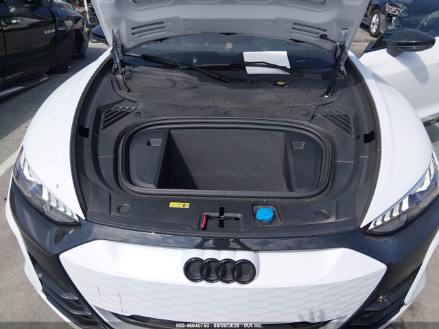 46040758 :رقم المزاد ، WAUCJBFW0P7000838 vin ، 2023 Audi E-tron Gt Premium Plus Quattro مزاد بيع