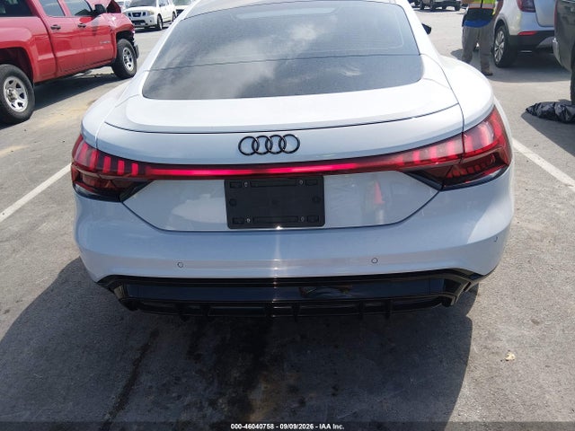 46040758 :رقم المزاد ، WAUCJBFW0P7000838 vin ، 2023 Audi E-tron Gt Premium Plus Quattro مزاد بيع