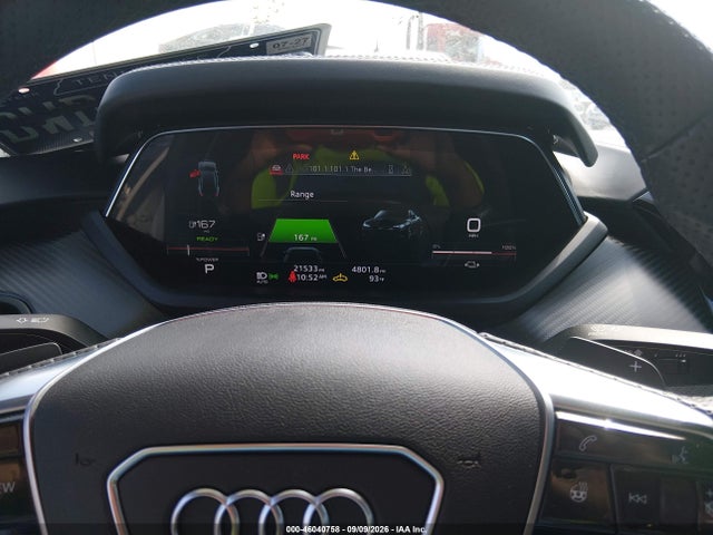 46040758 :رقم المزاد ، WAUCJBFW0P7000838 vin ، 2023 Audi E-tron Gt Premium Plus Quattro مزاد بيع