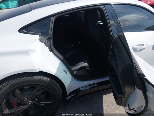 46040758 :رقم المزاد ، WAUCJBFW0P7000838 vin ، 2023 Audi E-tron Gt Premium Plus Quattro مزاد بيع