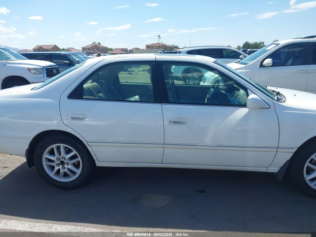 46040815 :رقم المزاد ، 4T1BF28K6YU947147 vin ، 2000 Toyota Camry Xle V6 مزاد بيع
