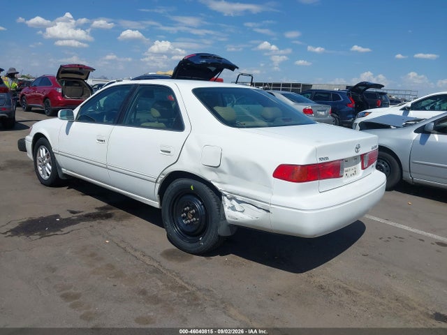 46040815 :رقم المزاد ، 4T1BF28K6YU947147 vin ، 2000 Toyota Camry Xle V6 مزاد بيع