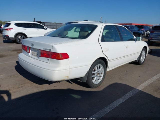 46040815 :رقم المزاد ، 4T1BF28K6YU947147 vin ، 2000 Toyota Camry Xle V6 مزاد بيع
