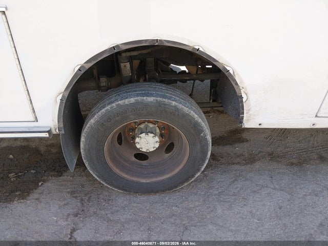 46040871 :رقم المزاد ، 1FDUF4GT8HEE59021 vin ، 2017 Ford F-450 Chassis Xlt مزاد بيع