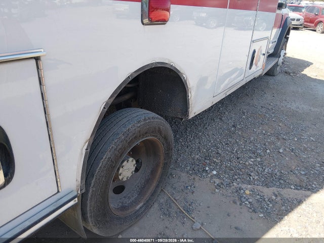 46040871 :رقم المزاد ، 1FDUF4GT8HEE59021 vin ، 2017 Ford F-450 Chassis Xlt مزاد بيع