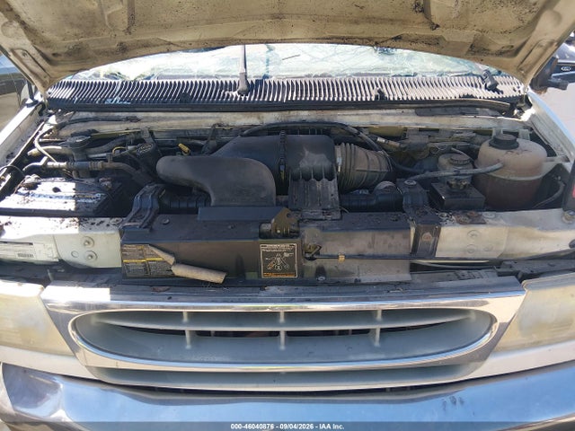 46040876 :رقم المزاد ، 1FBSS31SX1HA24253 vin ، 2001 Ford E-350 Super Duty Xl/xlt مزاد بيع