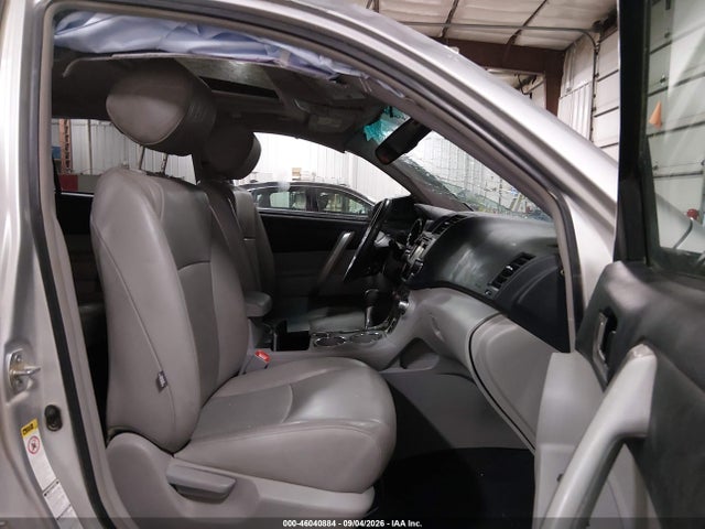 46040884 :رقم المزاد ، 5TDBK3EHXDS243403 vin ، 2013 Toyota Highlander Se V6 مزاد بيع