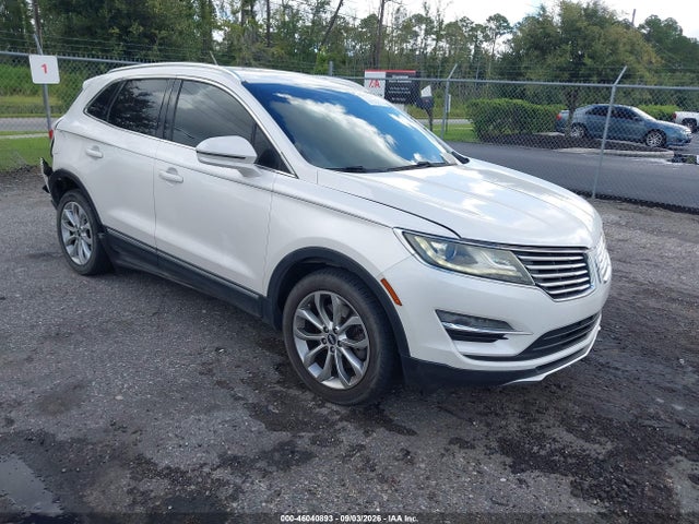 46040893 :رقم المزاد ، 5LMCJ2A91FUJ18006 vin ، 2015 Lincoln Mkc مزاد بيع