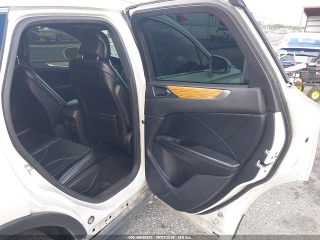 46040893 :رقم المزاد ، 5LMCJ2A91FUJ18006 vin ، 2015 Lincoln Mkc مزاد بيع