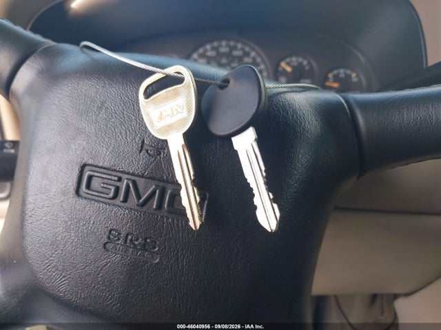 46040956 :رقم المزاد ، 3GKFK16Z42G207056 vin ، 2002 Gmc Yukon Xl 1500 Slt مزاد بيع