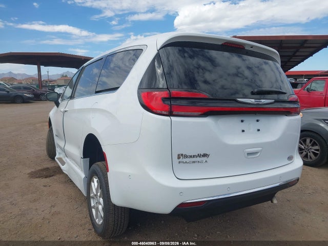 Chrysler Pacifica Select 2025 2C4RC1BG0SR579742 Image 3