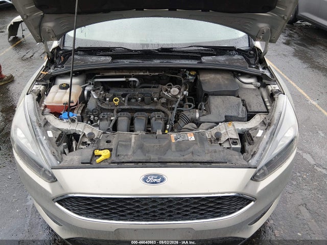Ford FOCUS SE 2016 1FADP3K26GL392235 Image 10
