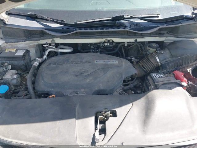 Honda Odyssey Touring 2018 5FNRL6H88JB007048 Image 10