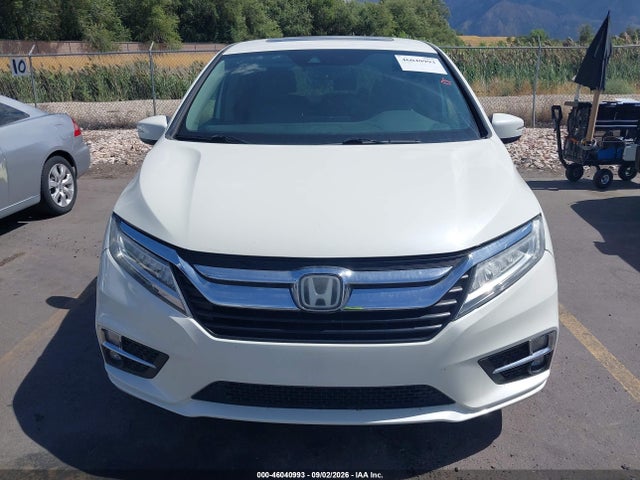 Honda Odyssey Touring 2018 5FNRL6H88JB007048 Image 12