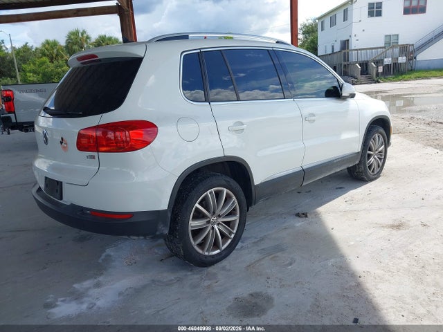 Продажа на аукционе авто 2016 Volkswagen Tiguan Se, vin: WVGAV7AX6GW558979, номер лота: 46040998