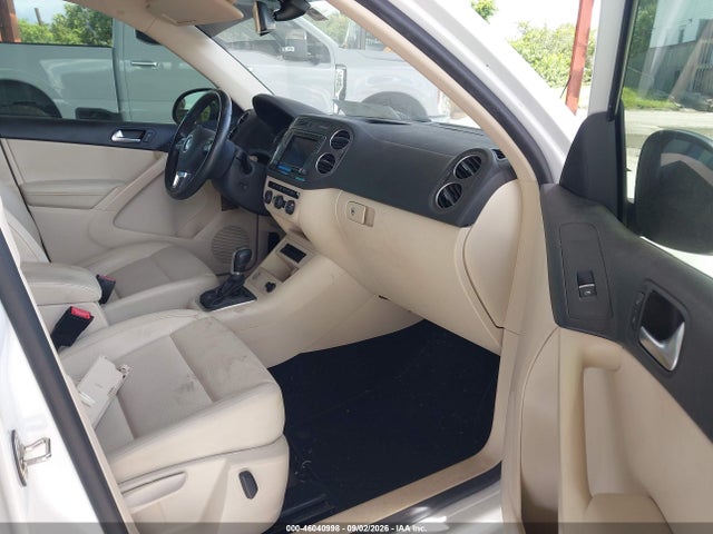 Продажа на аукционе авто 2016 Volkswagen Tiguan Se, vin: WVGAV7AX6GW558979, номер лота: 46040998