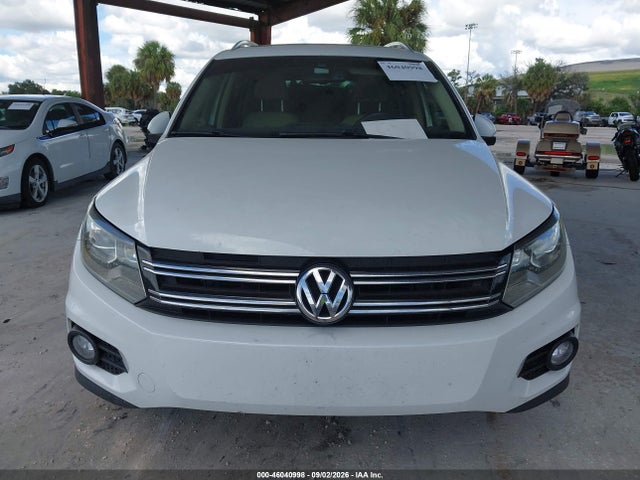Продажа на аукционе авто 2016 Volkswagen Tiguan Se, vin: WVGAV7AX6GW558979, номер лота: 46040998