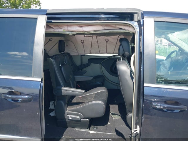 Продажа на аукционе авто 2011 Chrysler Town & Country Touring-l, vin: 2A4RR8DG4BR607489, номер лота: 46040999
