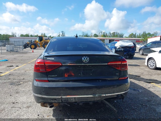 Продаж на аукціоні авто 2017 Volkswagen Passat 1.8t R-line, vin: 1VWDT7A39HC041986, номер лоту: 46041018