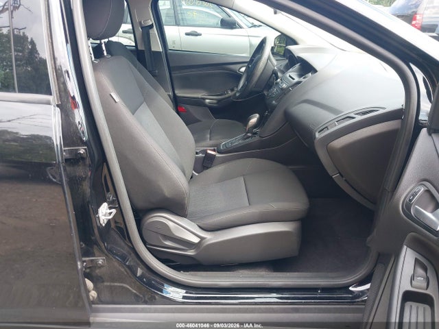 Продажа на аукционе авто 2017 Ford Focus Se, vin: 1FADP3F27HL321993, номер лота: 46041046