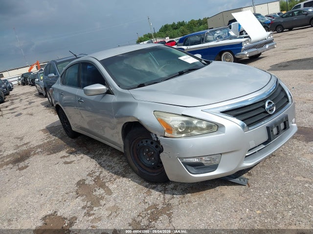 Продаж на аукціоні авто 2015 Nissan Altima 2.5 S, vin: 1N4AL3AP3FN880735, номер лоту: 46041080