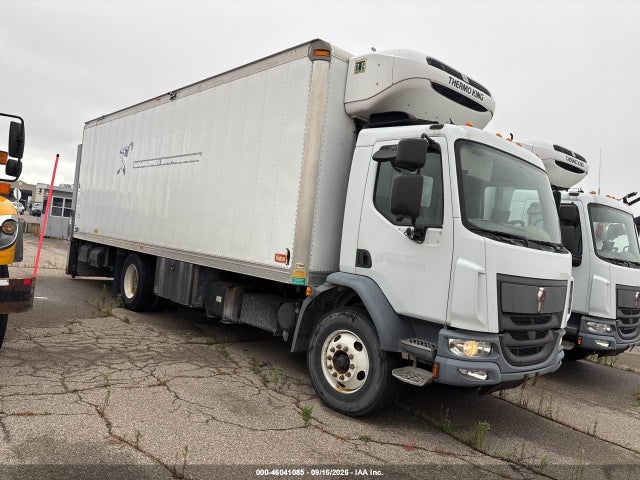 2017 Kenworth K100e მანქანა იყიდება აუქციონზე, vin: 3BKJHM6X3HF581666, აუქციონის ნომერი: 46041085