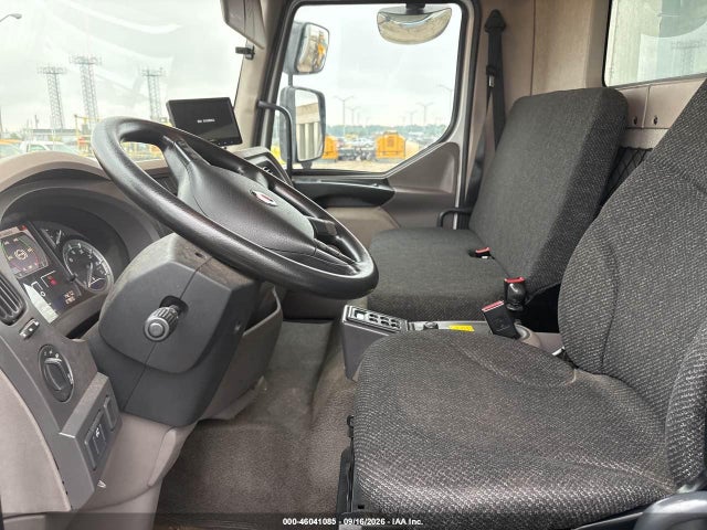 Aukcja sprzedaży 2017 Kenworth K100e, vin: 3BKJHM6X3HF581666, numer aukcji: 46041085