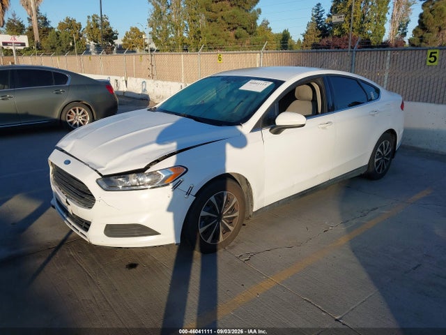 Ford FUSION S 2014 3FA6P0G79ER235860 Image 2