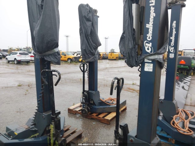 46041113 :رقم المزاد ، 807000000044730 vin ، 2000 4 Mobile Column Hoists Other مزاد بيع