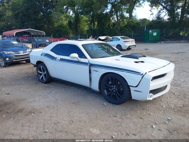 Продаж на аукціоні авто 2015 Dodge Challenger R/t Plus, vin: 2C3CDZBT4FH719189, номер лоту: 46041121