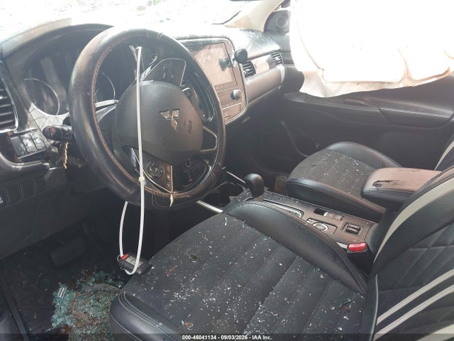 Продаж на аукціоні авто 2020 Mitsubishi Outlander Se 2.4 S-awc, vin: JA4AZ3A39LZ015577, номер лоту: 46041134