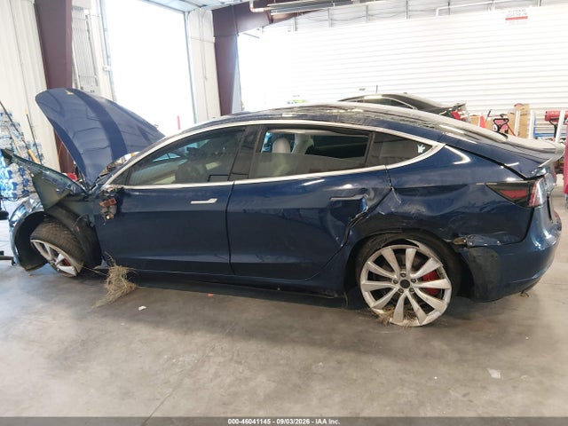Tesla Model 3 Long Range/performance 2018 5YJ3E1EB7JF055725 Image 13