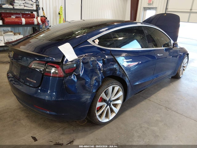 Tesla Model 3 Long Range/performance 2018 5YJ3E1EB7JF055725 Image 4